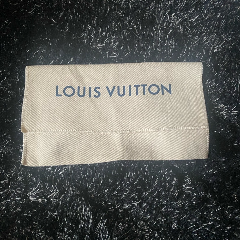 Louis Vuitton wallet dust bag
